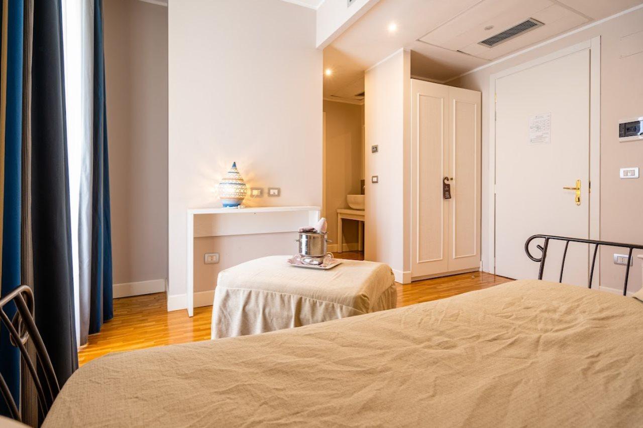 Capo Peloro (adults Only) 4*